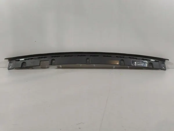 Volvo XC90 II Vordersitzgurtabdeckung OEM 31383730 image 2