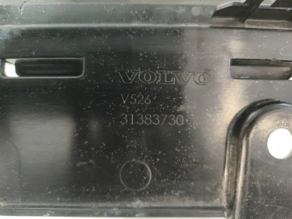 Volvo XC90 II Vordersitzgurtabdeckung OEM 31383730 image 3