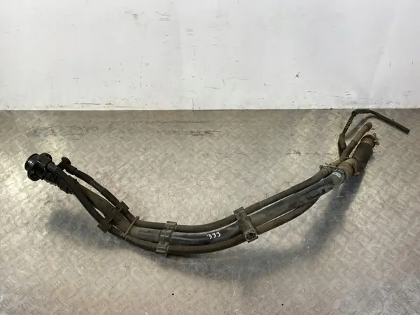 Pescoço de enchimento OEM FOB41685 para SsangYong Musso image 3