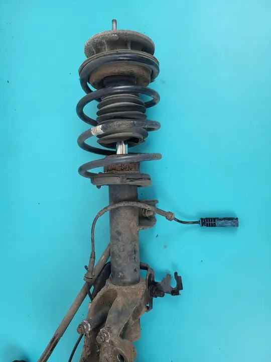 BMW E90 E91 330 3.0 XD Assemblaggio Sospensione Anteriore Sinistra image 2