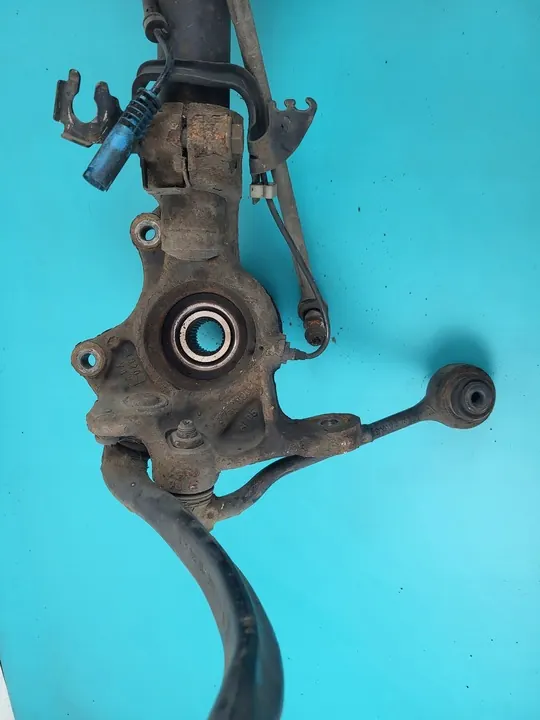 BMW E90 E91 330 3.0 XD Assemblaggio Sospensione Anteriore Sinistra image 9