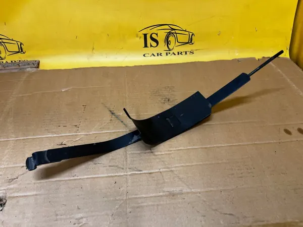 Soporte de Tanque Mercedes-Benz OEM - G63 AMG W463 image 3