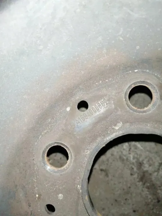 Etuoikea iskunvaimenninpidike OEM A1694000602 image 6