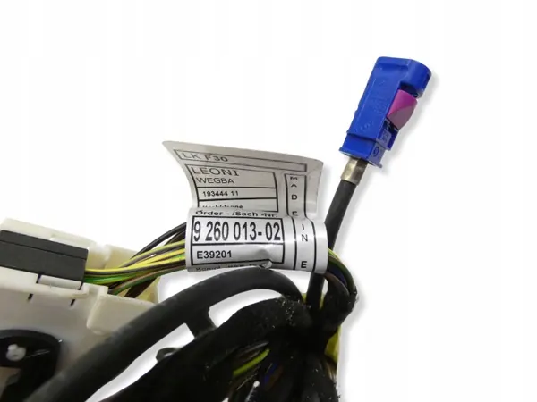 Faisceau OEM 9260013 pour coffre BMW F30 image 5
