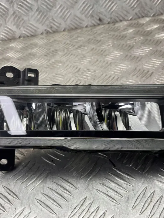 BMW OE 8089980 Halogen Dimljus Höger för 1-serien F40 image 5