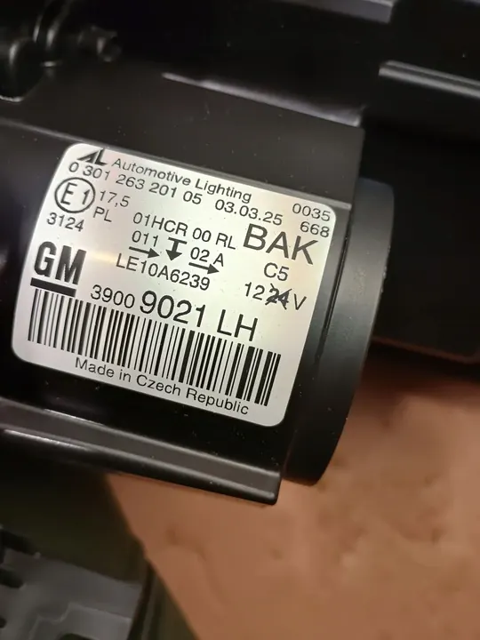 OPEL ZAFIRA C VASEN ETULAMPPU LINSI UUSI OE 2012 image 10