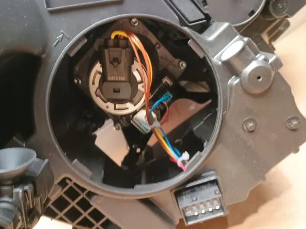 OPEL ZAFIRA C VASEN ETULAMPPU LINSI UUSI OE 2012 image 9