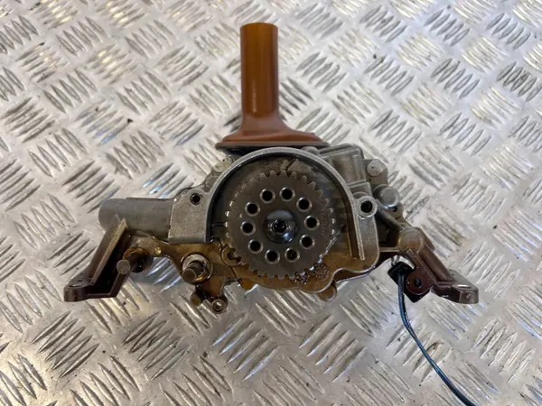 Pompe à huile Maserati Levante OEM 24416F1585 - Occasion image 5