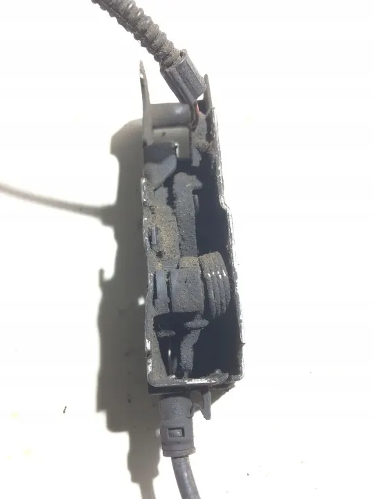 Fecho capô VW Tiguan OEM 5N0823509A - Usado image 6