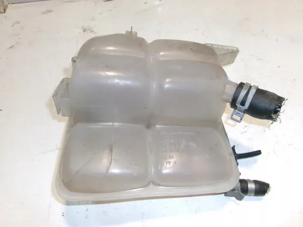 Uitzettank Ford OE 8V61-8K218AE voor Focus 1.0B image 5