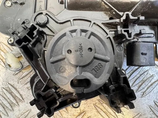 OEM 4M0827887B Audi SQ7 Q7 Alça do porta-malas image 3