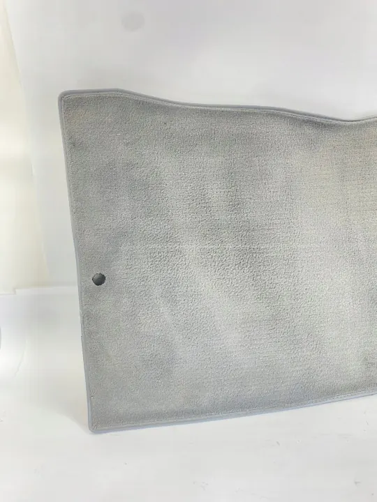 Vorderer rechter Teppich OEM TAPICERKA/SDV10424 Mercedes W201 image 5