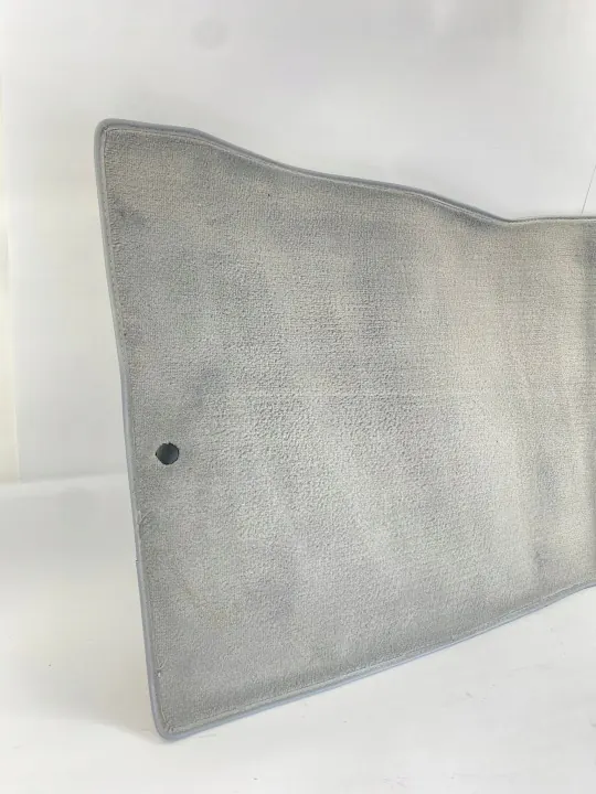 Vorderer rechter Teppich OEM TAPICERKA/SDV10424 Mercedes W201 image 6