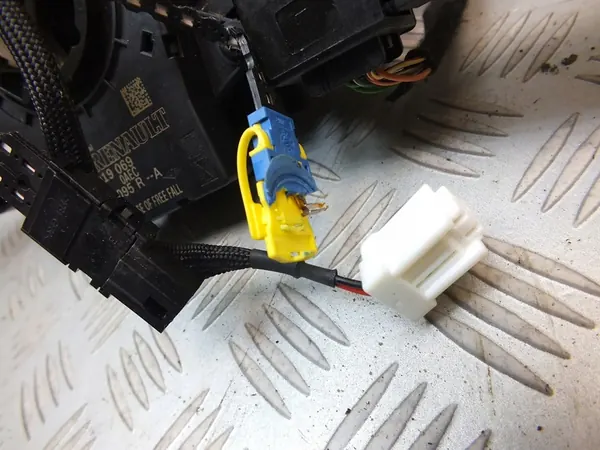 RENAULT CAPTUR I / CLIO IV KOMBINIERTER SCHALTER 255675887R image 3