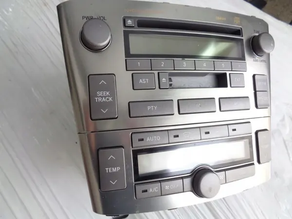 Radio CD Toyota OEM W53904 para Avensis T25 image 3