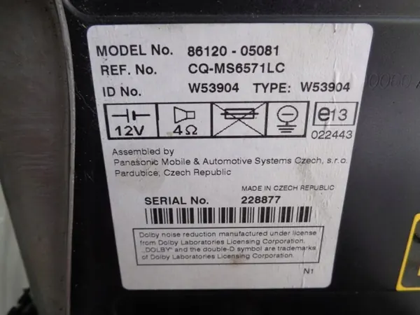 Radio CD Toyota OEM W53904 para Avensis T25 image 7