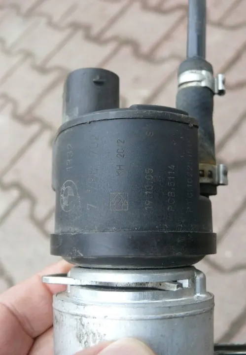Chauffage filtre à carburant OEM 7788702 pour BMW X3 E83 2.0D image 4