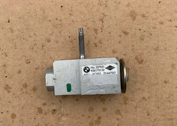 BMW A/C Laajennusventtiili OE 9361710 image 3
