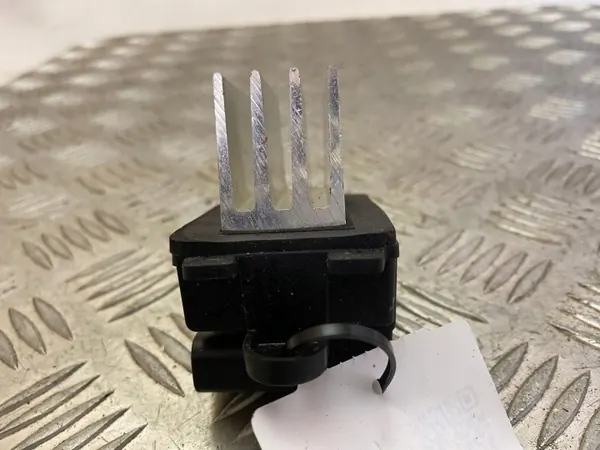 UTO42212 Blästreresistor för Ford Mustang V 2014 image 4