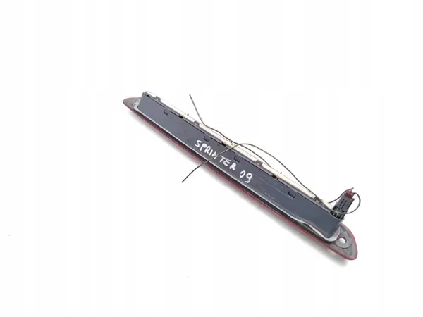 Troisième feu stop VW Crafter OEM A9068200456 (2014-2016) image 4