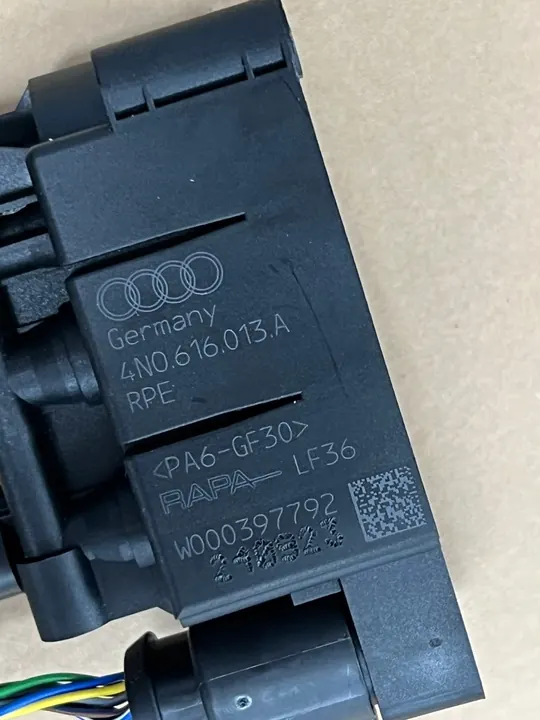 Conjunto de válvulas AUDI A6 A7 A8 4N0616013A image 2