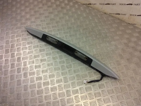 Luz da placa traseira Hyundai Kona I 2022 OEM 87311J9000 image 6