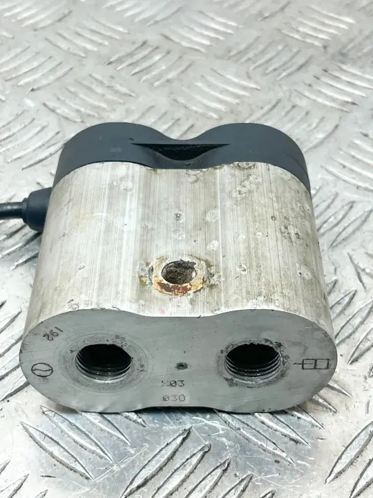 Höger Strålkastarnivåsensor OEM 1293270625 Mercedes SL image 7