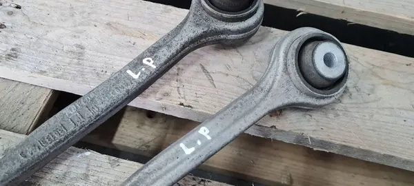 Braccio di controllo superiore Audi A5 8W0407509E image 4