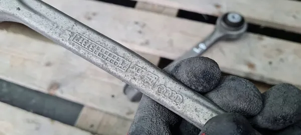 Braccio di controllo superiore Audi A5 8W0407509E image 8