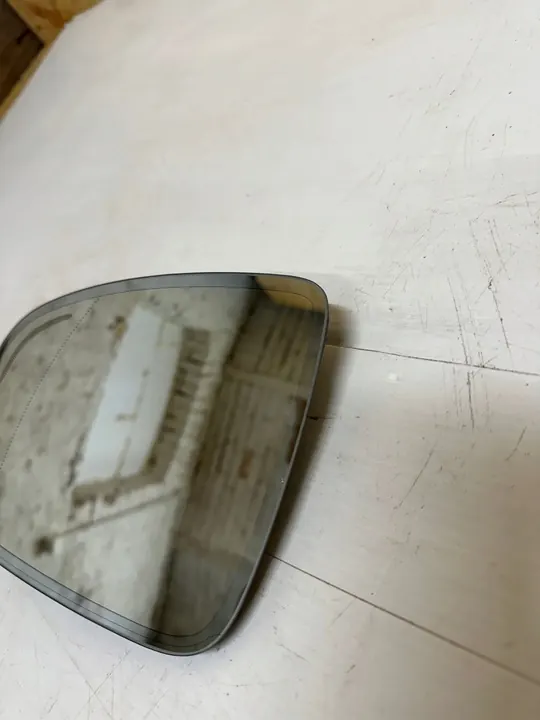 VOLVO XC60 Vasemmanpuoleinen Lämmitettävä Peililasi 2017-2022 OEM image 3