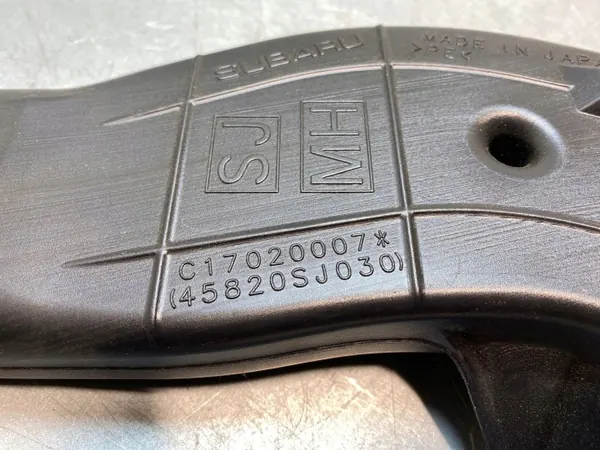 Conduto de ventilação Subaru Forester OEM 45820SJ030 image 5