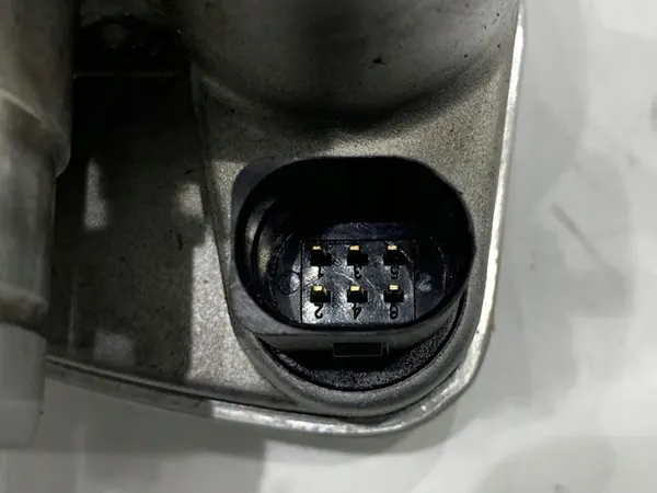 Drosselklappe Audi A3 1.6 102PS 96-06 OEM 703703680 image 4