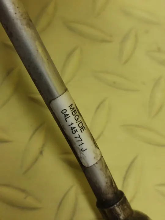 SKODA RAPID II 1.6 TDI Ölschlauch 04L145771J image 5