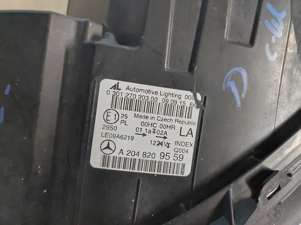 Mercedes C-Klasse W204 Koplamp Links Rechts A2048209559 image 3
