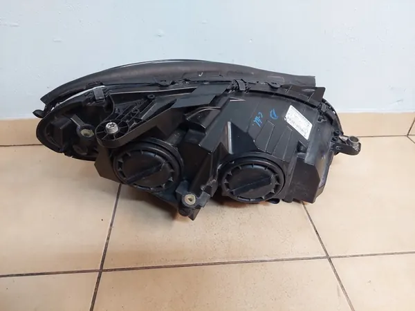 Mercedes C-Klasse W204 Koplamp Links Rechts A2048209559 image 4