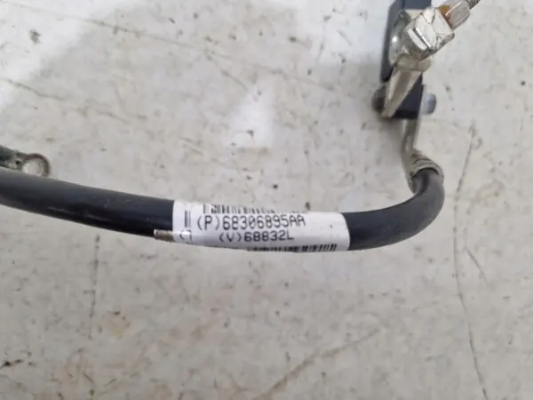 Borne Négative Batterie Dodge OEM 68306895AA image 4