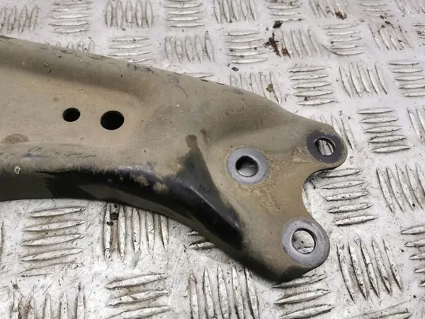 Hyundai Kona I 2020 Braccio di controllo anteriore destro OEM image 2