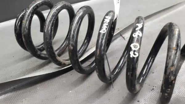 Muelle delantero OEM Sprezyna przod Audi A8 D2 image 3