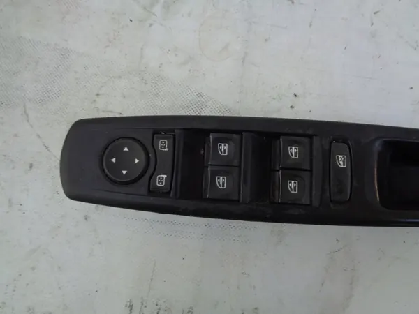 Fensterschalter Renault Megane 3 Vorne Links OE 254000008R image 3