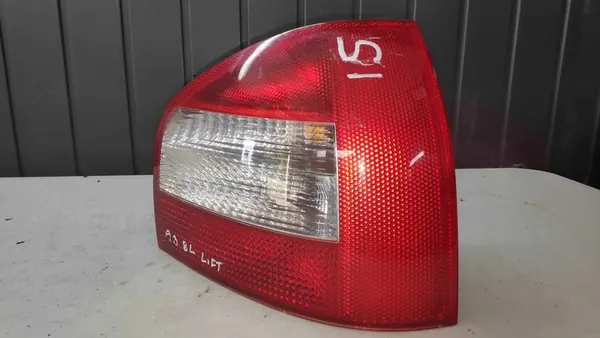 Luz Trasera Derecha Audi A3 8L Lift 01-03 image 2