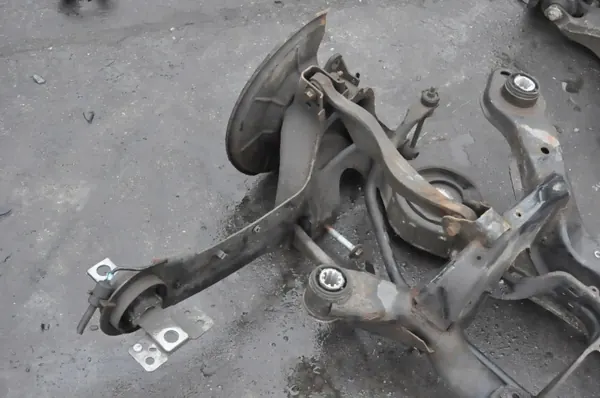 OEM VBCVB Hinterachsschwinge für Volvo XC60 image 4