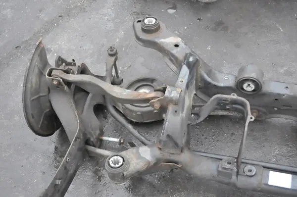 OEM VBCVB Hinterachsschwinge für Volvo XC60 image 7