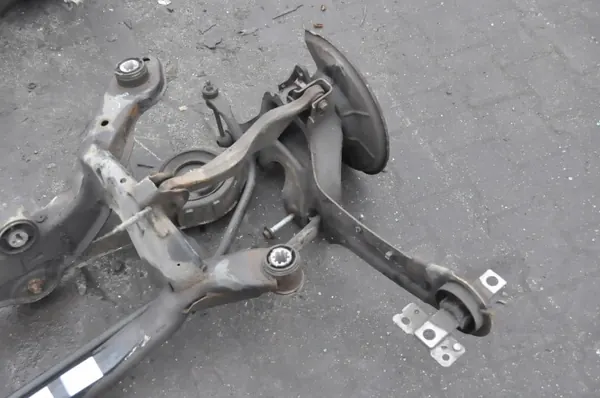 OEM VBCVB Hinterachsschwinge für Volvo XC60 image 8
