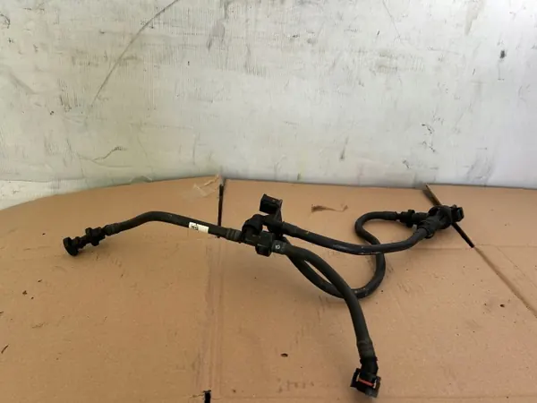 BMW OE 8665277 Manguera de Purga de Agua para G01 G02 G20 G21 image 2