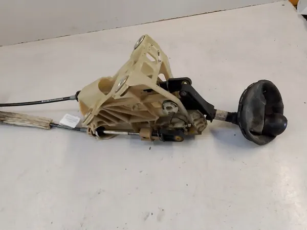 VW T5 2.5 TDI Vaihdevaijeri 7H1711877P image 4