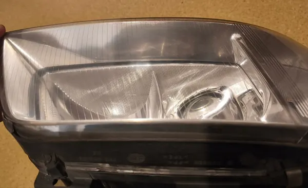 AUDI A4 B5 Faro Derecho 8D0941004AK image 4