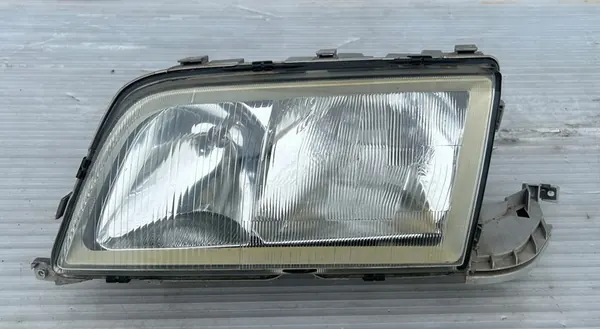 Linker Koplamp Mercedes C-Klasse 202 Lift A2028202961 image 2