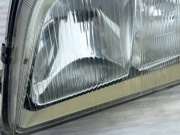 Linker Koplamp Mercedes C-Klasse 202 Lift A2028202961 image 4