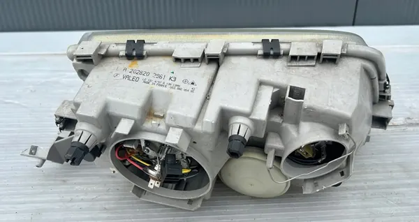 Linker Koplamp Mercedes C-Klasse 202 Lift A2028202961 image 5