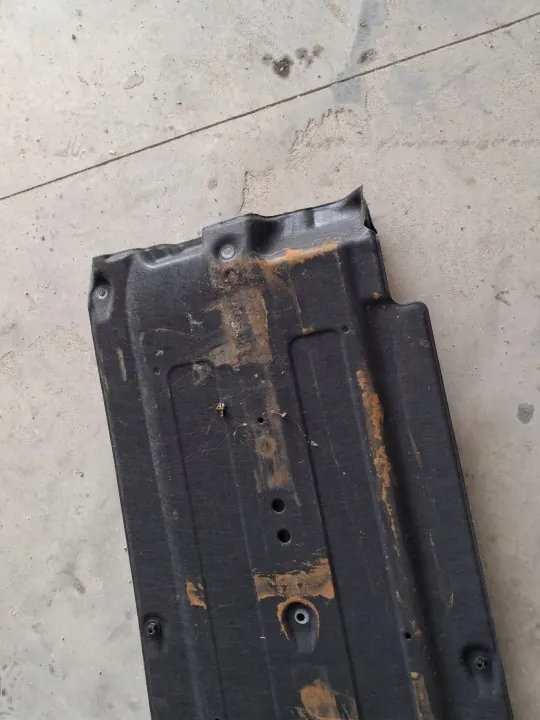OEM 84215-H8100 Bouclier Dessous Gauche Kia Rio IV image 6